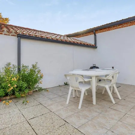 Maison Charmante A Avec Jardin Cloture Et Terrasse *