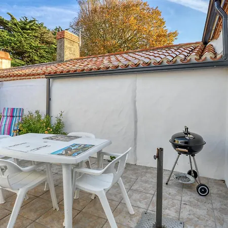 Maison Charmante A Avec Jardin Cloture Et Terrasse Feriehus