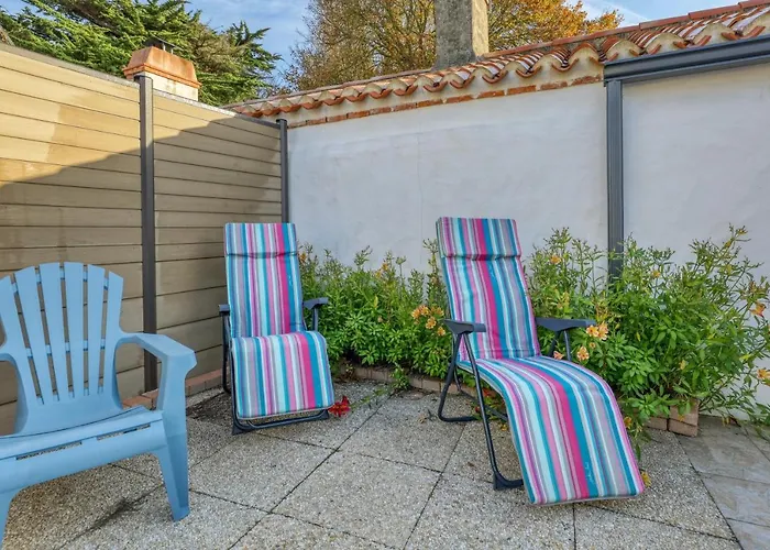 Maison Charmante A Avec Jardin Cloture Et Terrasse *